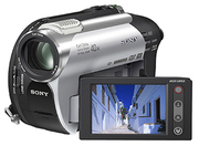Новую видеокамеру Sony  DCR-DVD106E или обменяю на мягкий уголок.